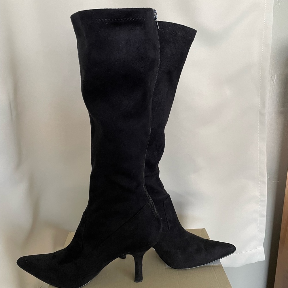 Tall, below the knee boots